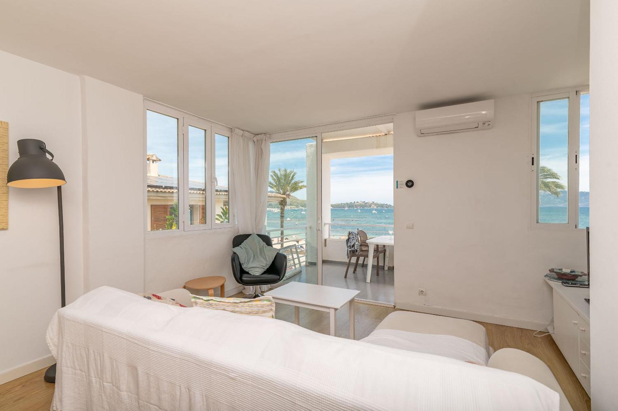 Beachfront Apartment Sivella By Sealand Villas Port de Pollença Exterior foto